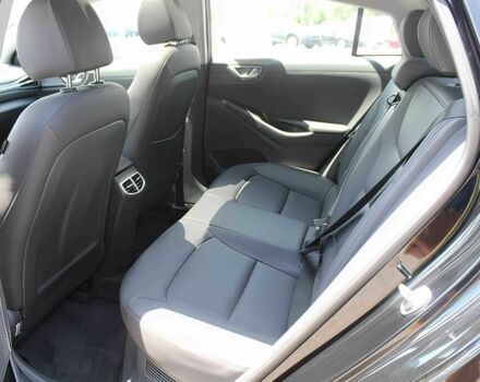 Чорний Хендай Ioniq, об'ємом двигуна 1.6 л та пробігом 13 тис. км за 10000 $, фото 12 на Automoto.ua