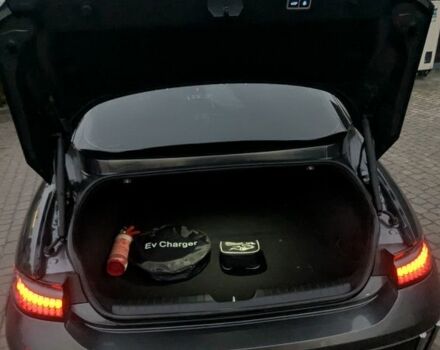 Черный Хендай Ioniq, объемом двигателя 0 л и пробегом 56 тыс. км за 27500 $, фото 7 на Automoto.ua