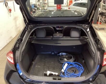 Черный Хендай Ioniq, объемом двигателя 0 л и пробегом 95 тыс. км за 10100 $, фото 5 на Automoto.ua