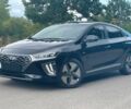 Черный Хендай Ioniq, объемом двигателя 1.6 л и пробегом 49 тыс. км за 5600 $, фото 1 на Automoto.ua