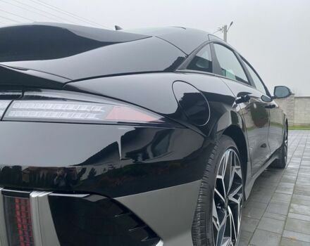 Черный Хендай Ioniq, объемом двигателя 0 л и пробегом 17 тыс. км за 24400 $, фото 9 на Automoto.ua