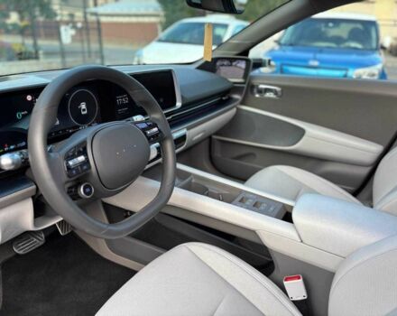Черный Хендай Ioniq, объемом двигателя 0 л и пробегом 14 тыс. км за 33499 $, фото 12 на Automoto.ua