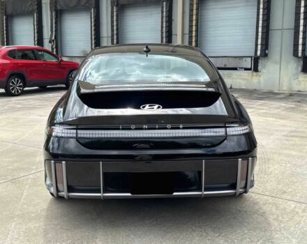 Черный Хендай Ioniq, объемом двигателя 0 л и пробегом 24 тыс. км за 13500 $, фото 5 на Automoto.ua