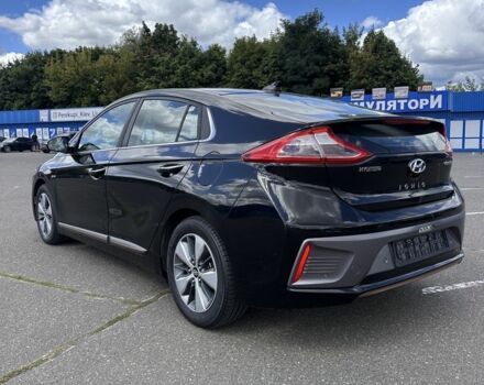 Черный Хендай Ioniq, объемом двигателя 0 л и пробегом 121 тыс. км за 12900 $, фото 15 на Automoto.ua