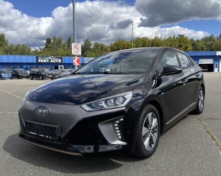 Черный Хендай Ioniq, объемом двигателя 0 л и пробегом 121 тыс. км за 12900 $, фото 16 на Automoto.ua