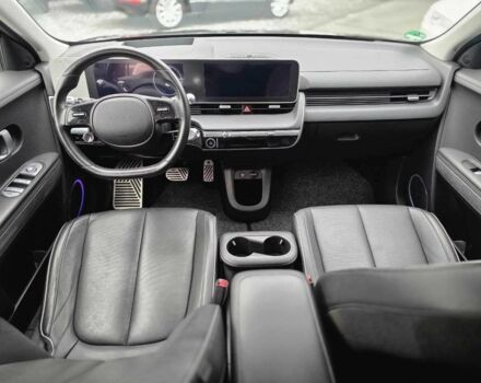 Черный Хендай Ioniq, объемом двигателя 0 л и пробегом 91 тыс. км за 25900 $, фото 4 на Automoto.ua