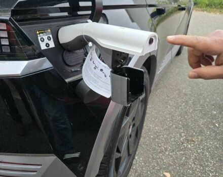 Чорний Хендай Ioniq, об'ємом двигуна 0 л та пробігом 89 тис. км за 26500 $, фото 17 на Automoto.ua