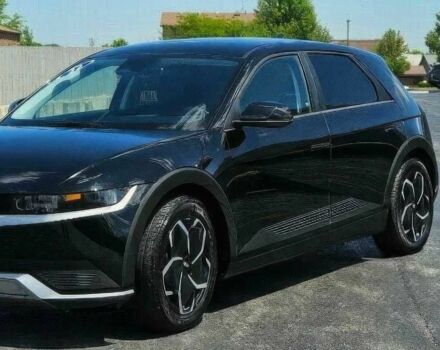 Черный Хендай Ioniq, объемом двигателя 0 л и пробегом 17 тыс. км за 11600 $, фото 1 на Automoto.ua