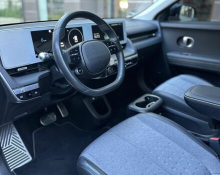 Черный Хендай Ioniq, объемом двигателя 0 л и пробегом 59 тыс. км за 23200 $, фото 4 на Automoto.ua