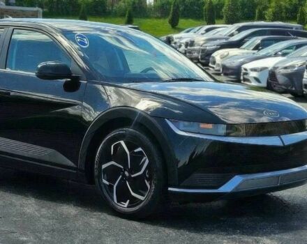 Черный Хендай Ioniq, объемом двигателя 0 л и пробегом 17 тыс. км за 11600 $, фото 6 на Automoto.ua