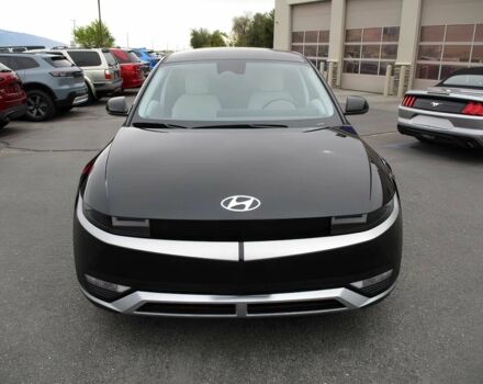 Черный Хендай Ioniq, объемом двигателя 0 л и пробегом 12 тыс. км за 15500 $, фото 1 на Automoto.ua