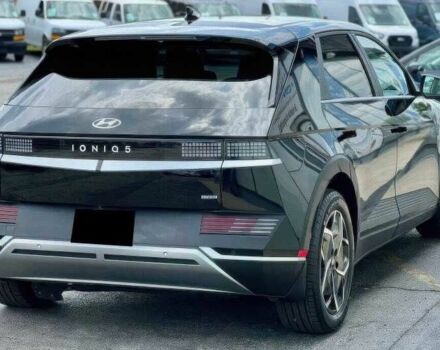 Чорний Хендай Ioniq, об'ємом двигуна 0 л та пробігом 20 тис. км за 18000 $, фото 5 на Automoto.ua
