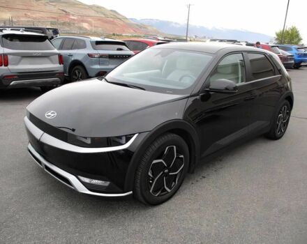 Черный Хендай Ioniq, объемом двигателя 0 л и пробегом 12 тыс. км за 15500 $, фото 2 на Automoto.ua