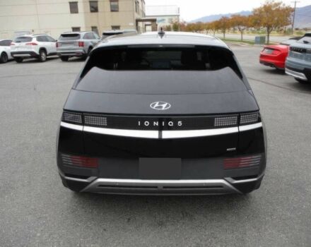 Черный Хендай Ioniq, объемом двигателя 0 л и пробегом 25 тыс. км за 18000 $, фото 5 на Automoto.ua