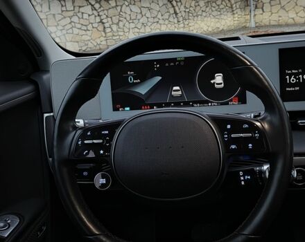 Черный Хендай Ioniq, объемом двигателя 0 л и пробегом 33 тыс. км за 617 $, фото 20 на Automoto.ua