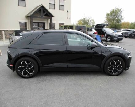 Черный Хендай Ioniq, объемом двигателя 0 л и пробегом 23 тыс. км за 14000 $, фото 3 на Automoto.ua