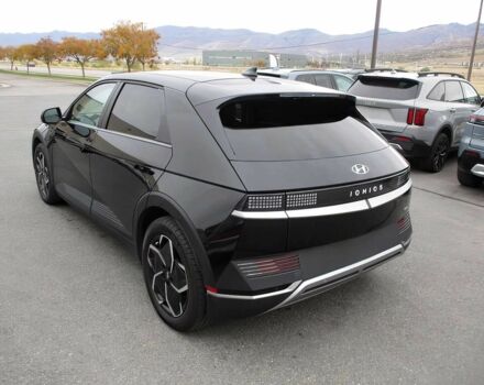 Черный Хендай Ioniq, объемом двигателя 0 л и пробегом 12 тыс. км за 15500 $, фото 6 на Automoto.ua