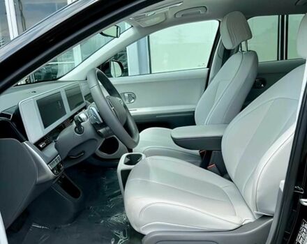 Черный Хендай Ioniq, объемом двигателя 0 л и пробегом 10 тыс. км за 11100 $, фото 7 на Automoto.ua