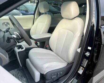 Черный Хендай Ioniq, объемом двигателя 0 л и пробегом 20 тыс. км за 22000 $, фото 7 на Automoto.ua