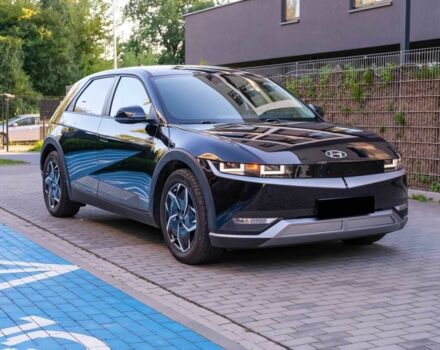 Черный Хендай Ioniq, объемом двигателя 0 л и пробегом 10 тыс. км за 16000 $, фото 2 на Automoto.ua