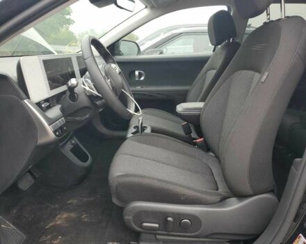 Черный Хендай Ioniq, объемом двигателя 0 л и пробегом 45 тыс. км за 9900 $, фото 6 на Automoto.ua