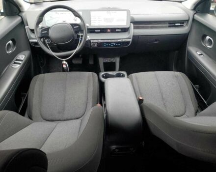 Черный Хендай Ioniq, объемом двигателя 0 л и пробегом 45 тыс. км за 9900 $, фото 7 на Automoto.ua