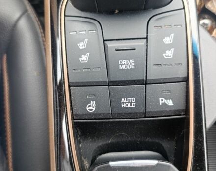 Черный Хендай Ioniq, объемом двигателя 0 л и пробегом 91 тыс. км за 13100 $, фото 4 на Automoto.ua