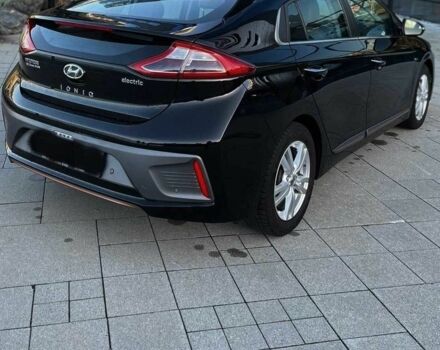 Чорний Хендай Ioniq, об'ємом двигуна 0 л та пробігом 45 тис. км за 17300 $, фото 3 на Automoto.ua
