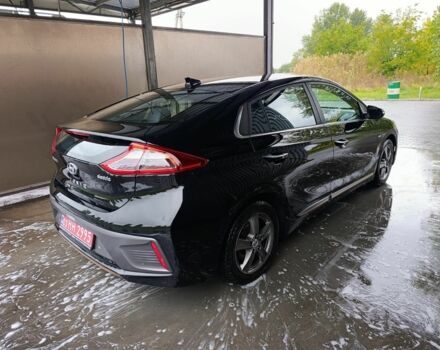 Черный Хендай Ioniq, объемом двигателя 0 л и пробегом 91 тыс. км за 13100 $, фото 3 на Automoto.ua