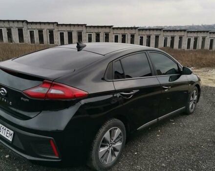 Черный Хендай Ioniq, объемом двигателя 1.58 л и пробегом 41 тыс. км за 15000 $, фото 4 на Automoto.ua
