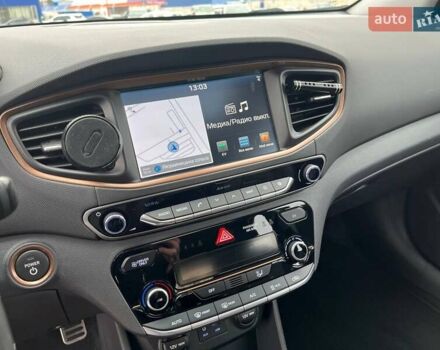 Черный Хендай Ioniq, объемом двигателя 0 л и пробегом 103 тыс. км за 13200 $, фото 34 на Automoto.ua