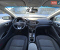 Черный Хендай Ioniq, объемом двигателя 1.58 л и пробегом 85 тыс. км за 14990 $, фото 2 на Automoto.ua
