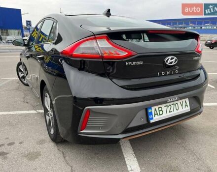 Черный Хендай Ioniq, объемом двигателя 0 л и пробегом 103 тыс. км за 13200 $, фото 16 на Automoto.ua