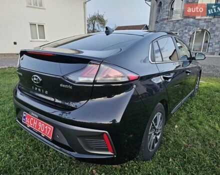 Черный Хендай Ioniq, объемом двигателя 0 л и пробегом 180 тыс. км за 14300 $, фото 6 на Automoto.ua