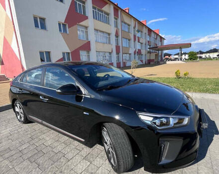 Черный Хендай Ioniq, объемом двигателя 0 л и пробегом 111 тыс. км за 12900 $, фото 9 на Automoto.ua