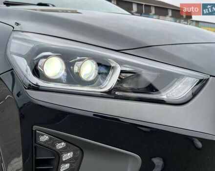 Черный Хендай Ioniq, объемом двигателя 0 л и пробегом 103 тыс. км за 13200 $, фото 23 на Automoto.ua