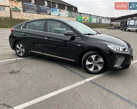 Черный Хендай Ioniq, объемом двигателя 0 л и пробегом 103 тыс. км за 13200 $, фото 21 на Automoto.ua