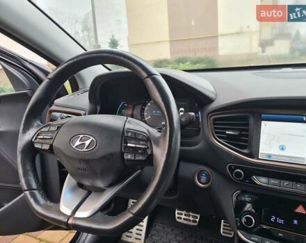 Черный Хендай Ioniq, объемом двигателя 0 л и пробегом 142 тыс. км за 13500 $, фото 37 на Automoto.ua