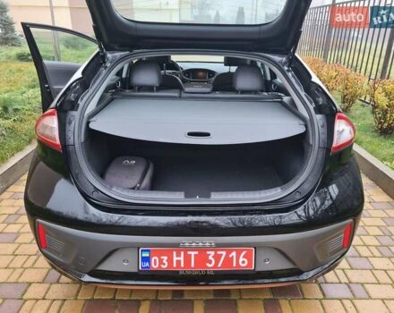 Черный Хендай Ioniq, объемом двигателя 0 л и пробегом 142 тыс. км за 13500 $, фото 29 на Automoto.ua