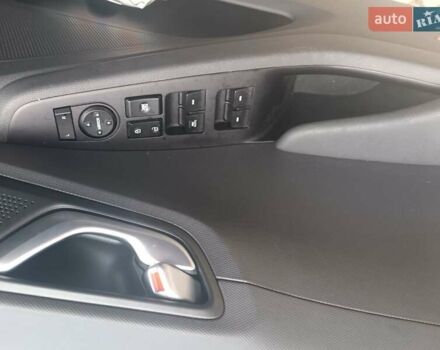 Черный Хендай Ioniq, объемом двигателя 0 л и пробегом 66 тыс. км за 11700 $, фото 11 на Automoto.ua