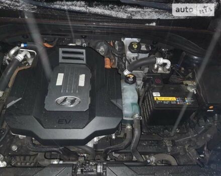 Черный Хендай Ioniq, объемом двигателя 0 л и пробегом 91 тыс. км за 16100 $, фото 8 на Automoto.ua