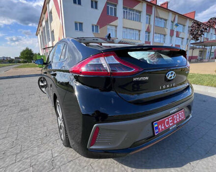 Черный Хендай Ioniq, объемом двигателя 0 л и пробегом 111 тыс. км за 12900 $, фото 11 на Automoto.ua