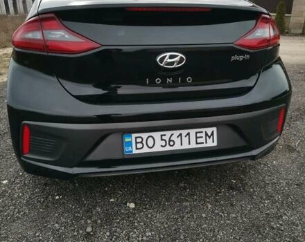 Черный Хендай Ioniq, объемом двигателя 1.58 л и пробегом 41 тыс. км за 15000 $, фото 16 на Automoto.ua
