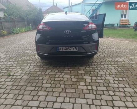 Черный Хендай Ioniq, объемом двигателя 0 л и пробегом 66 тыс. км за 11700 $, фото 3 на Automoto.ua
