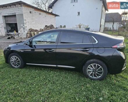 Черный Хендай Ioniq, объемом двигателя 0 л и пробегом 180 тыс. км за 14300 $, фото 7 на Automoto.ua