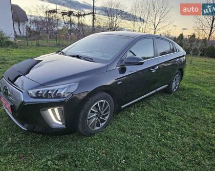 Черный Хендай Ioniq, объемом двигателя 0 л и пробегом 180 тыс. км за 14300 $, фото 47 на Automoto.ua