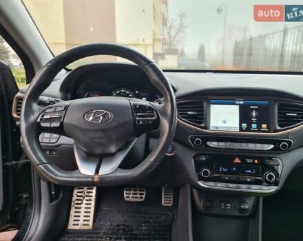 Черный Хендай Ioniq, объемом двигателя 0 л и пробегом 142 тыс. км за 13500 $, фото 34 на Automoto.ua