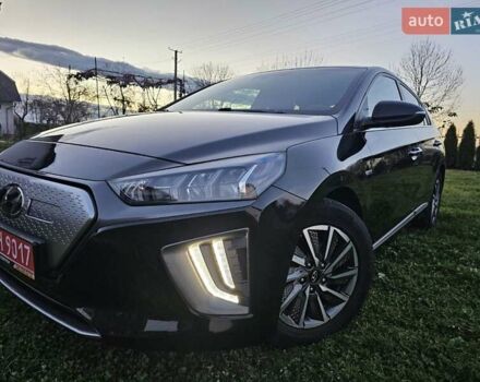 Черный Хендай Ioniq, объемом двигателя 0 л и пробегом 180 тыс. км за 14300 $, фото 11 на Automoto.ua