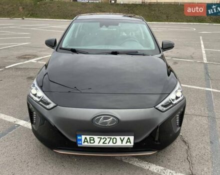 Черный Хендай Ioniq, объемом двигателя 0 л и пробегом 103 тыс. км за 13200 $, фото 8 на Automoto.ua