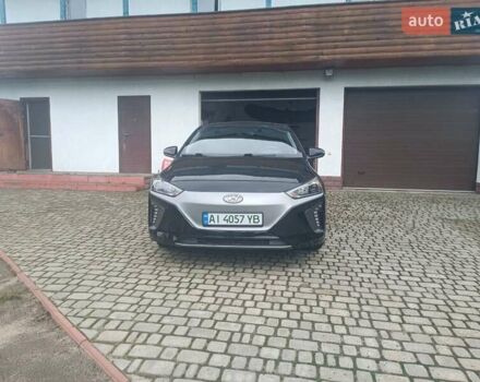Черный Хендай Ioniq, объемом двигателя 0 л и пробегом 66 тыс. км за 11700 $, фото 1 на Automoto.ua